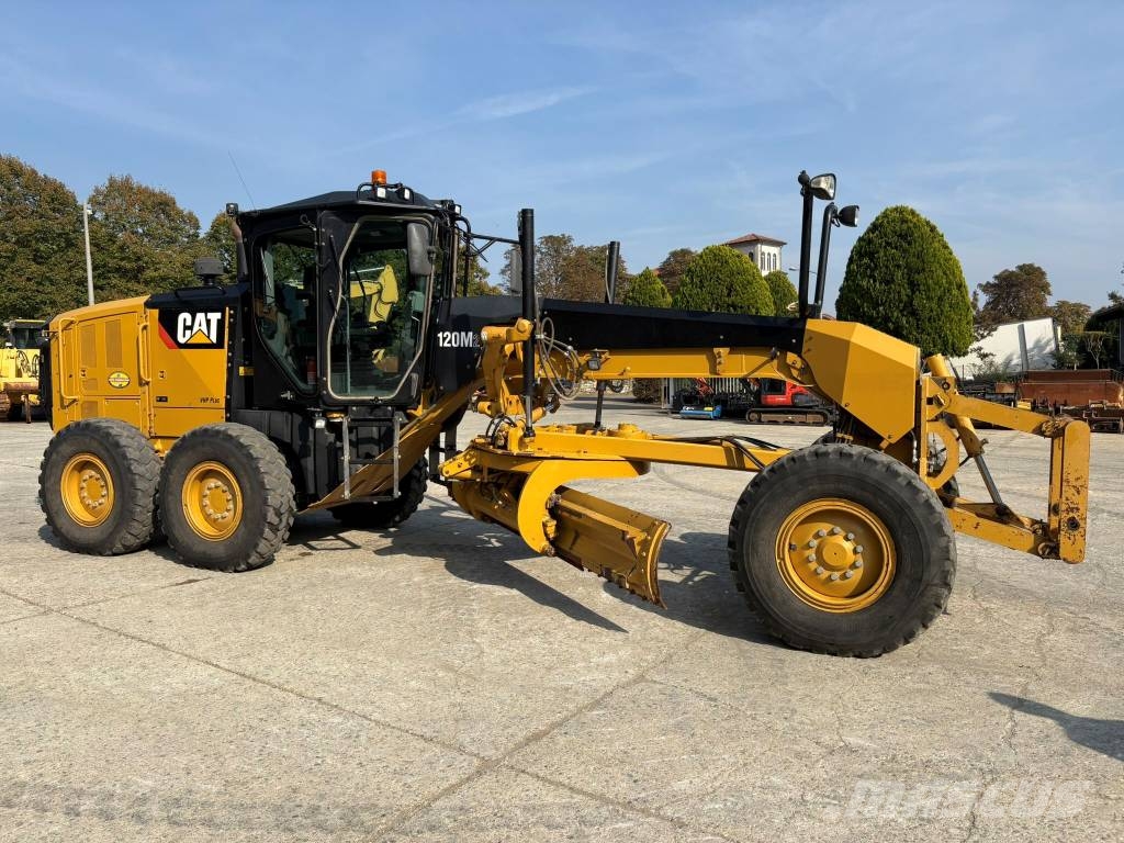 CAT 120 M 2 VHP PLUS Grader