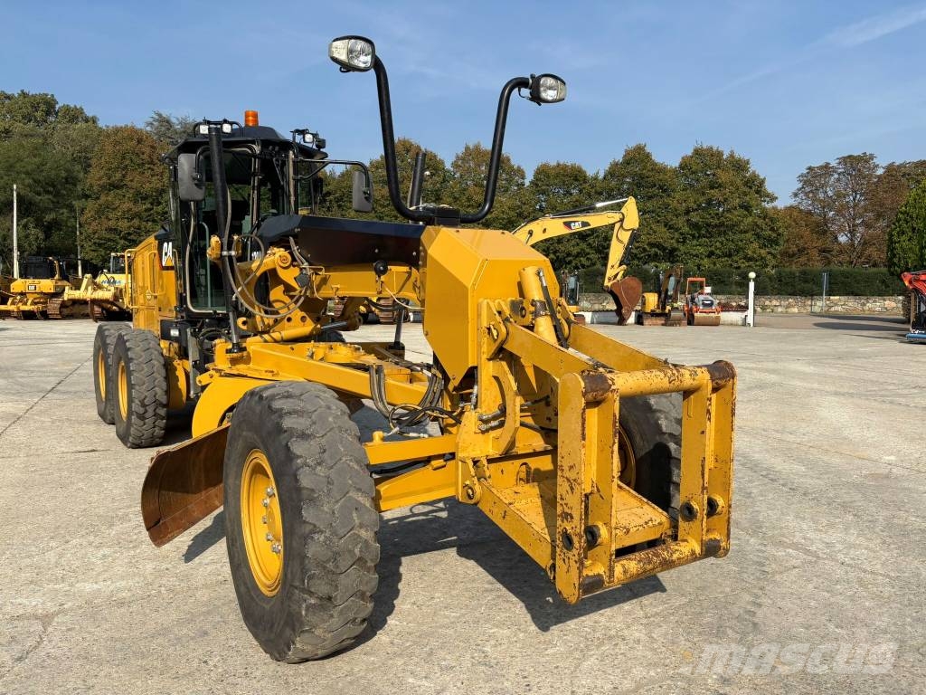 CAT 120 M 2 VHP PLUS Grader