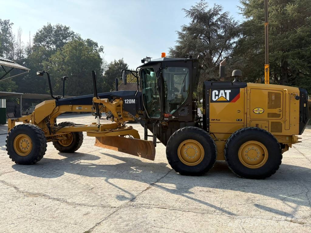 CAT 120 M 2 VHP PLUS Grader