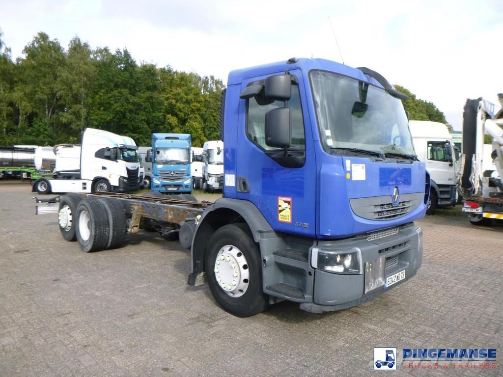 Renault Premium 320 dxi 6x2 chassis ADR Camiones con chasís y cabina