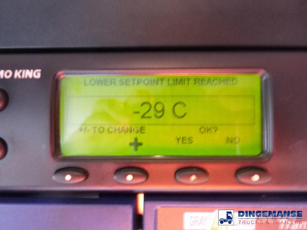 Mercedes-Benz Antos 2533 RHD 6x2 Thermoking T1000R frigo Koelwagens