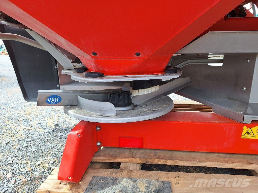 Kuhn Axis 40.1 w ISO Aplicatoare pentru îngrășăminte lichide