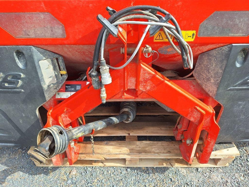 Kuhn Axis 40.1 w ISO Aplicatoare pentru îngrășăminte lichide