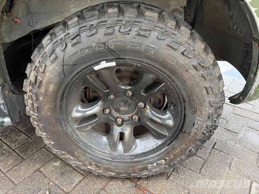 Ssangyong REXTON RX290 HR + 4X4 Preču pārvadāšanas furgoni
