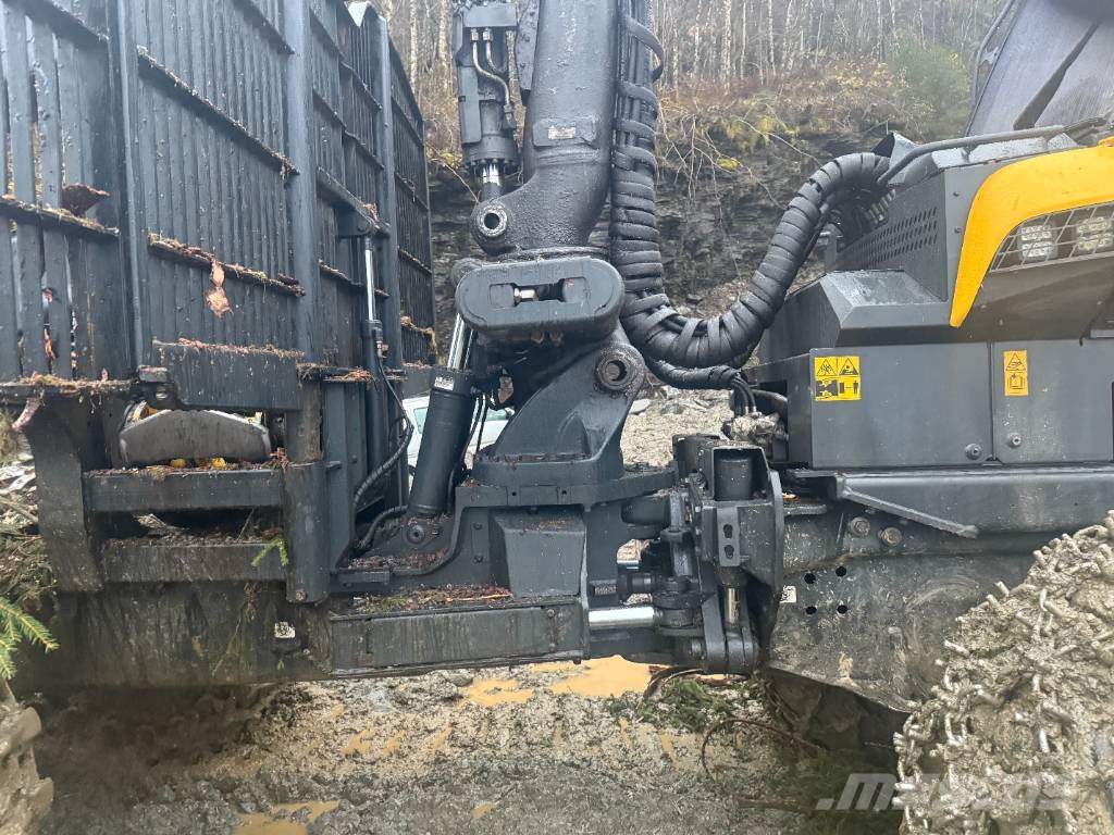 Ponsse ELEPHANT KING AF 8W Vyvážecí traktory