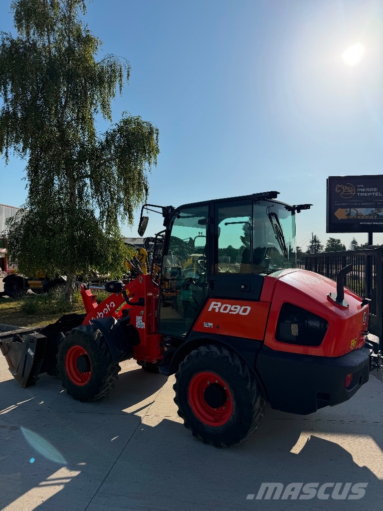 Kubota R 090 Pyöräkuormaajat