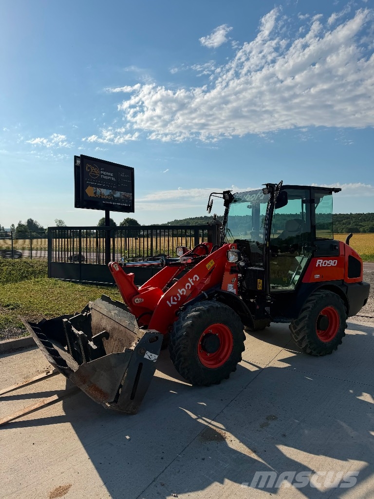 Kubota R 090 Pyöräkuormaajat