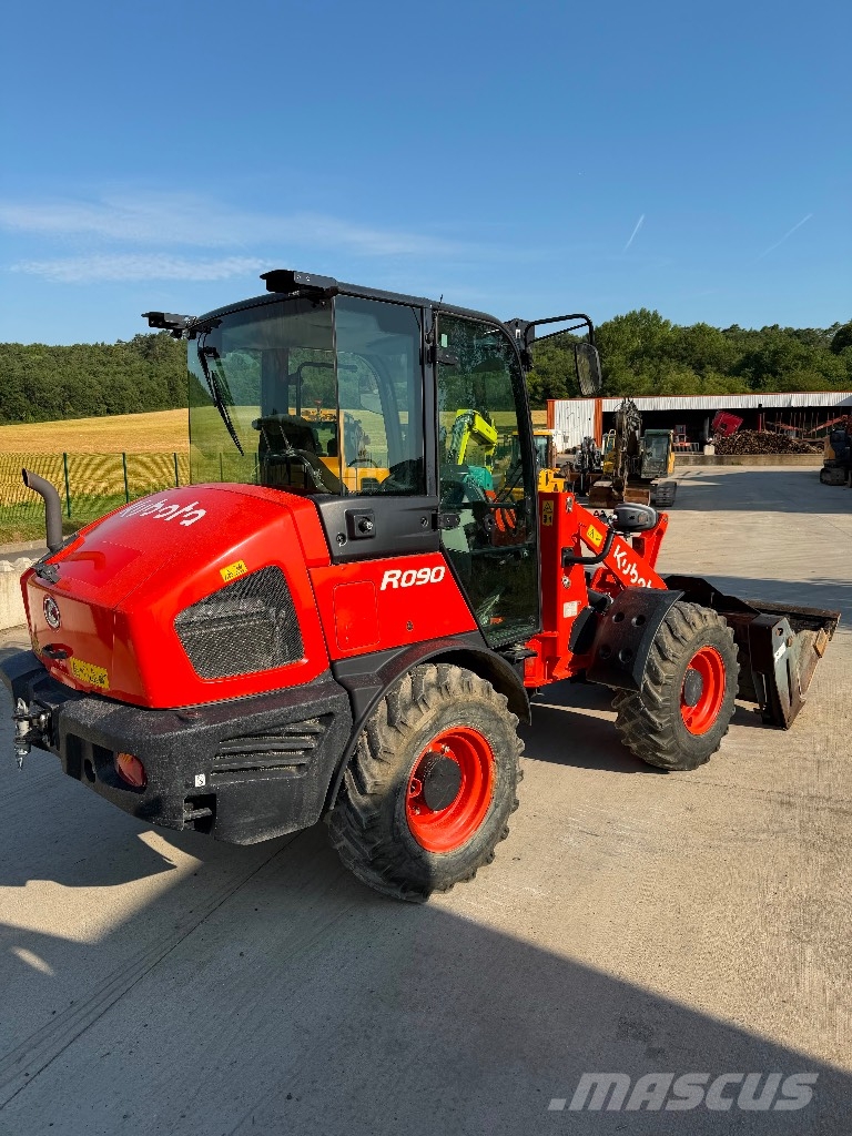 Kubota R 090 Pyöräkuormaajat