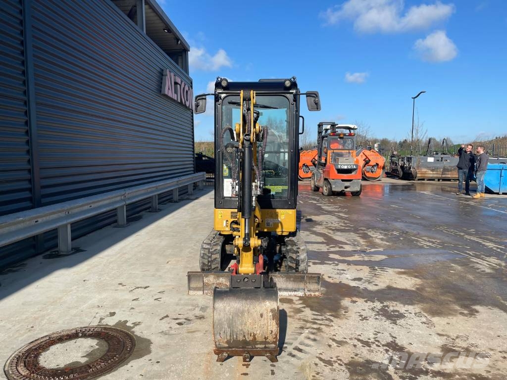 CAT 301.6-05 A Minigraafmachines < 7t
