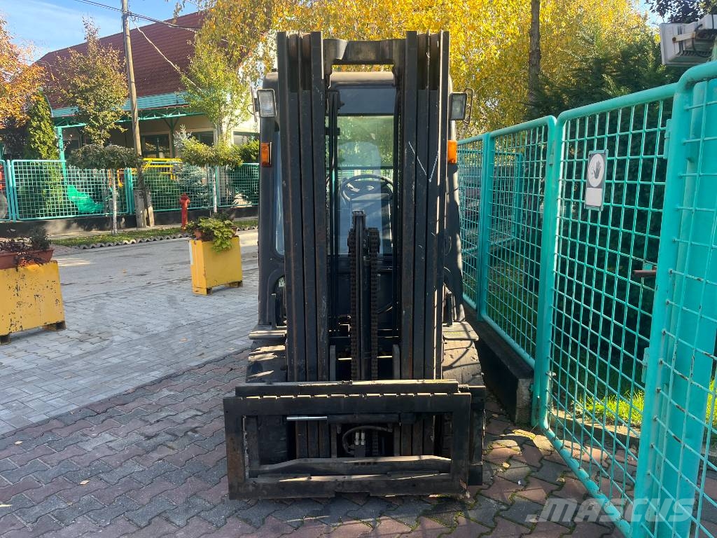 Daewoo G 30 E-3 V-4043 OB شاحنات LPG