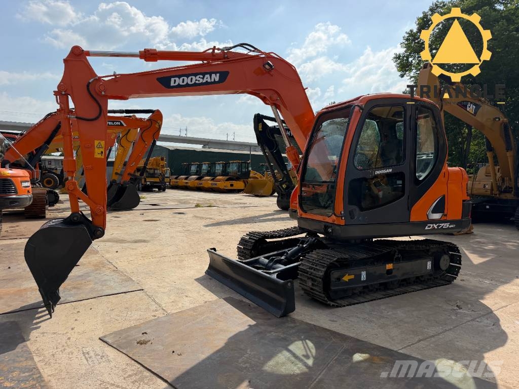 Doosan DX 75 Raupenbagger