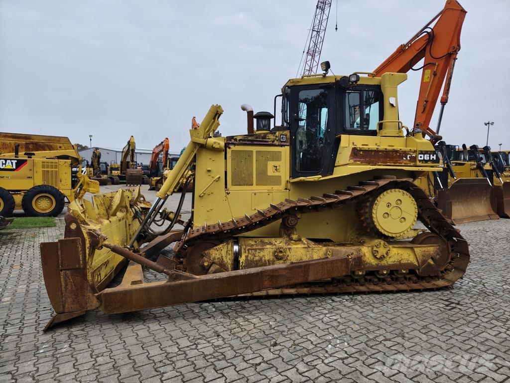 CAT D6H LGP . Buldožerji goseničarji