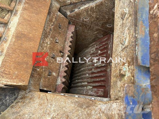 Kue-Ken 75S Hook Lift Jaw Crusher (30×20) Drobilci