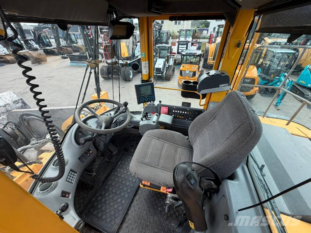Volvo L220E Wielladers