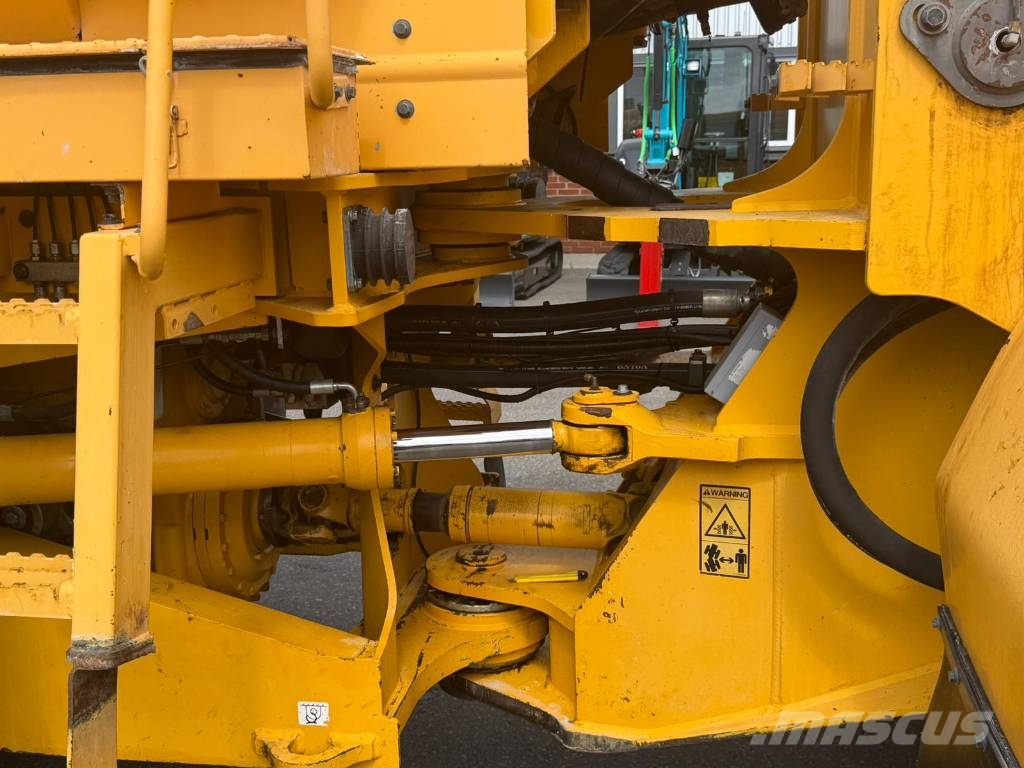 Volvo L220E Wielladers