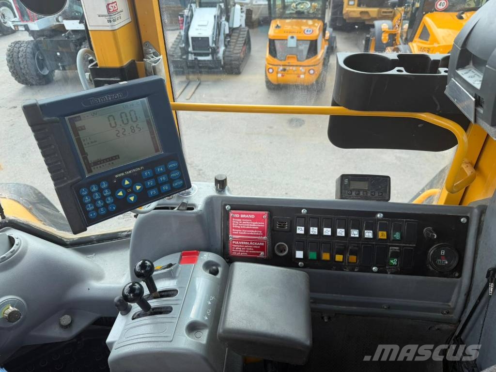 Volvo L220E Wielladers