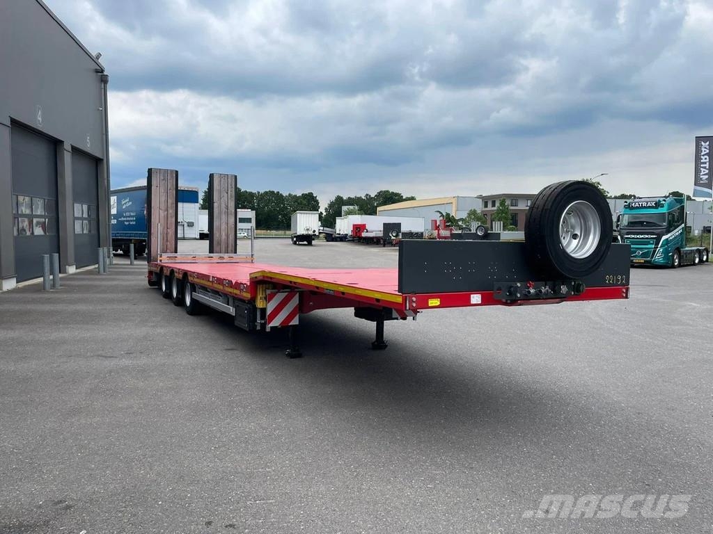 Goldhofer STN-L 3 (245) A >>STEPSTAR<< MEGA Žemo iškrovimo puspriekabės