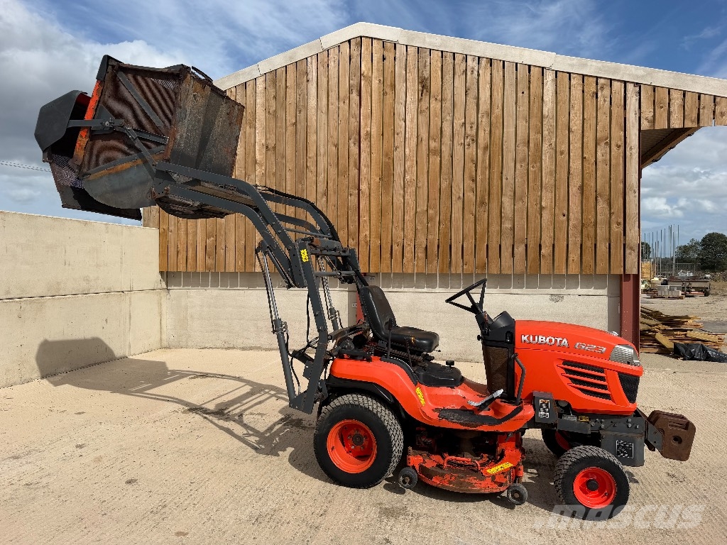Kubota G 23 ركوب الحشائش