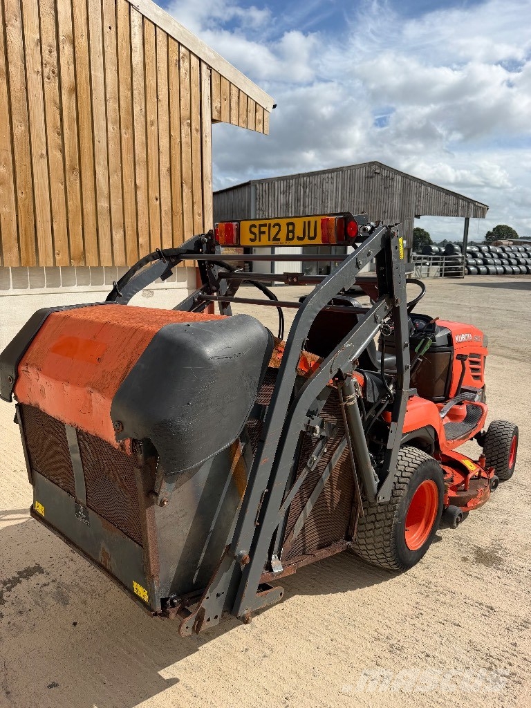 Kubota G 23 ركوب الحشائش