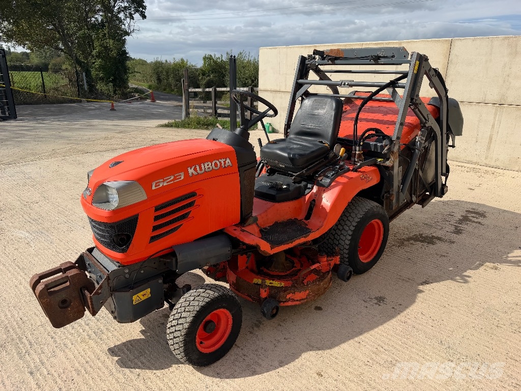Kubota G 23 ركوب الحشائش