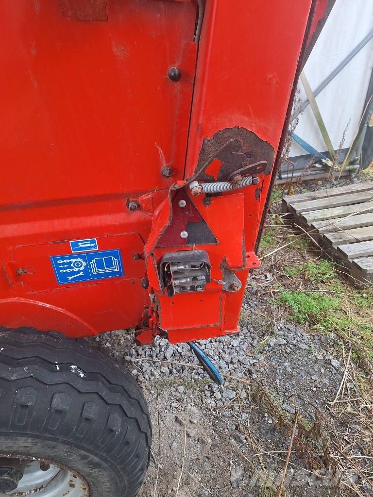 Kuhn Primor 3570 M Техника за разтоваране на силоз