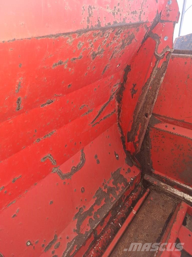 Kuhn Primor 3570 M Техника за разтоваране на силоз