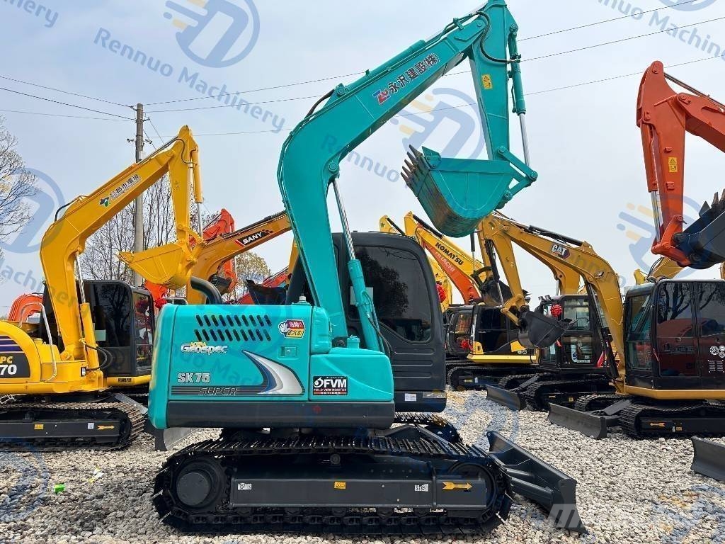 Kobelco SK75 Excavadoras sobre orugas