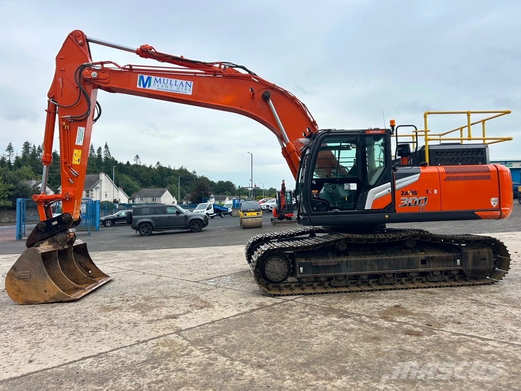 Hitachi ZX300 LC-7 Paletli ekskavatörler