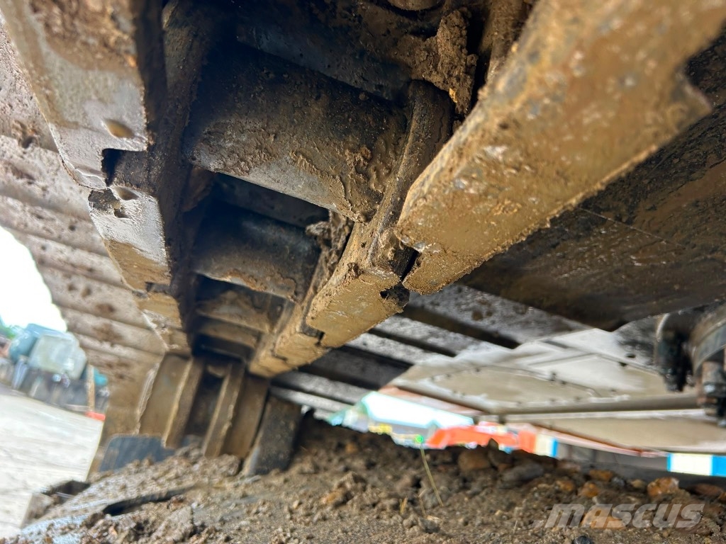 Hitachi ZX300 LC-7 Paletli ekskavatörler