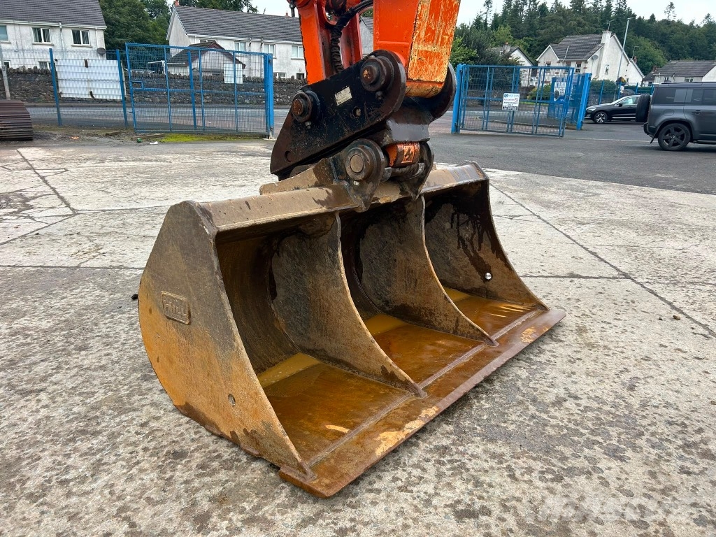 Hitachi ZX300 LC-7 Paletli ekskavatörler