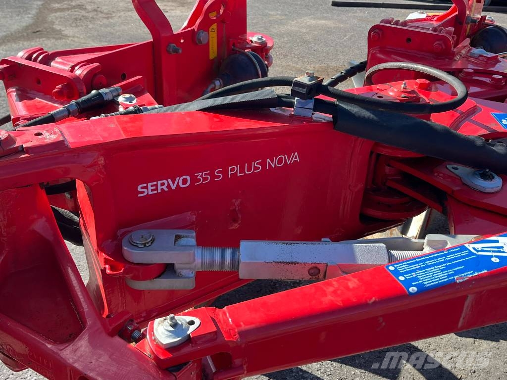 Pöttinger Servo 35 S Nova Plus Wentelploegen