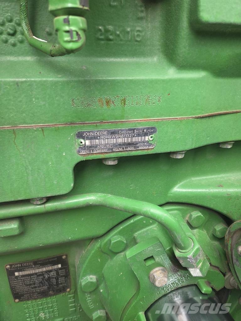 John Deere 8400 R الجرارات