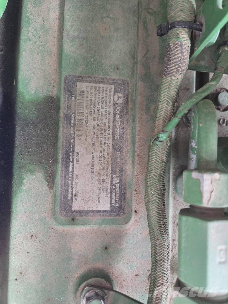 John Deere 8400 R الجرارات
