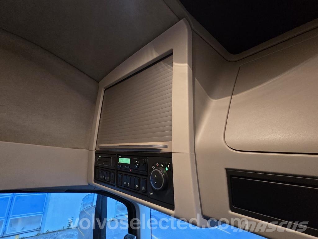 Volvo FH Volvo FH16 600 8x4 UM Tuote oy ritilä 2014 Muut kuorma-autot