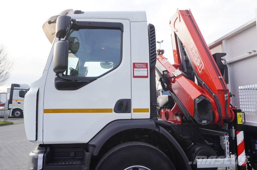 Renault C280 DTI 8 / FASSI crane F135A.22 / 8 units Camiones grúa