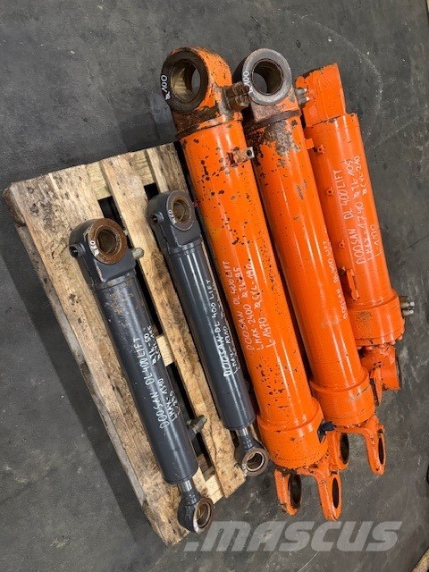 Doosan DL 400 USED HYDRAULIC CYLINDER COMPLET Hydraulique