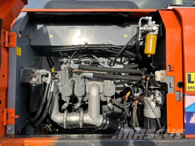 Hitachi ZH 210 LC-5B 履带挖掘机