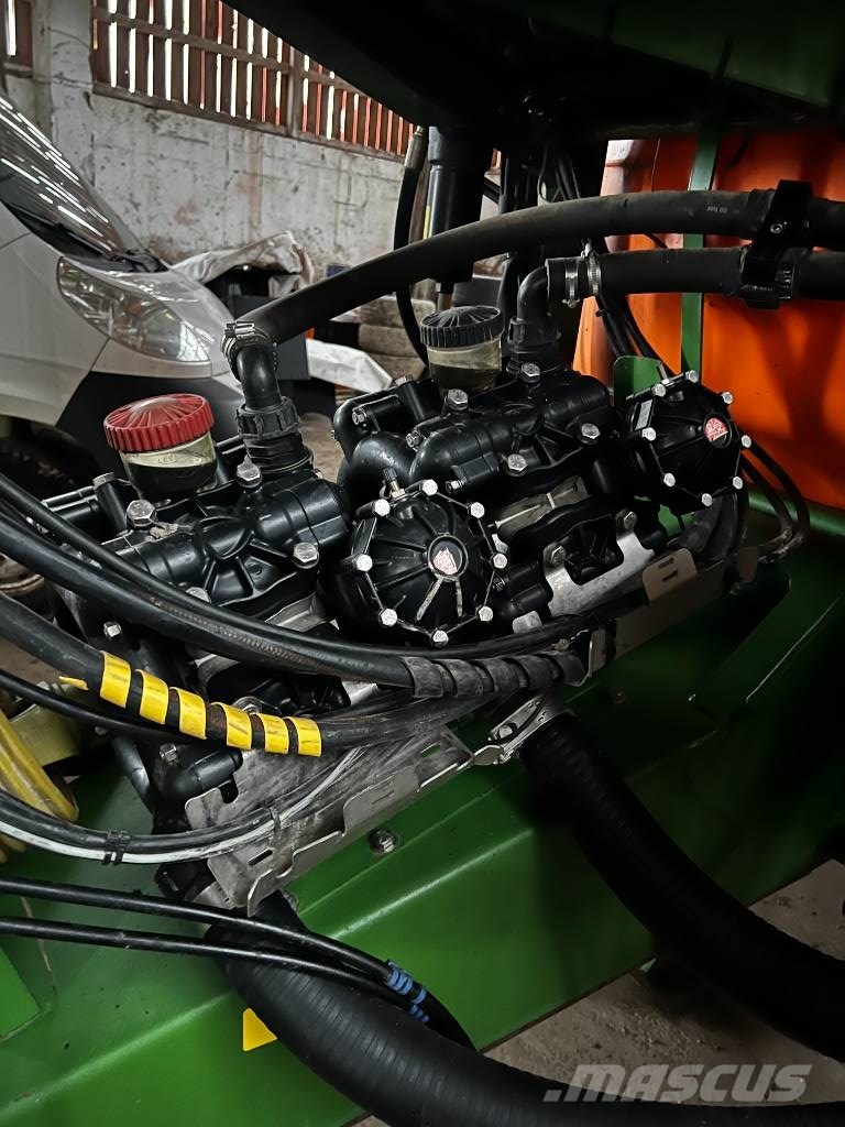 Amazone UX 5200 Super Vučene prskalice