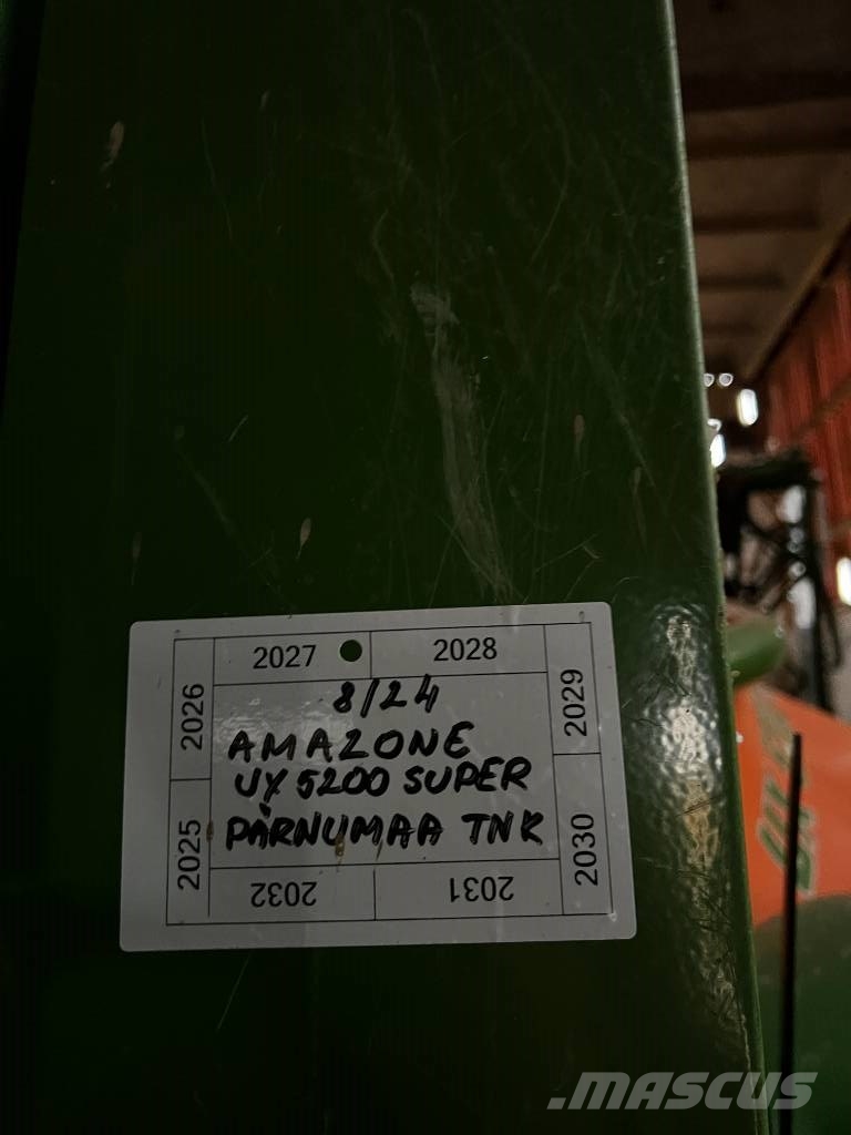 Amazone UX 5200 Super Vučene prskalice