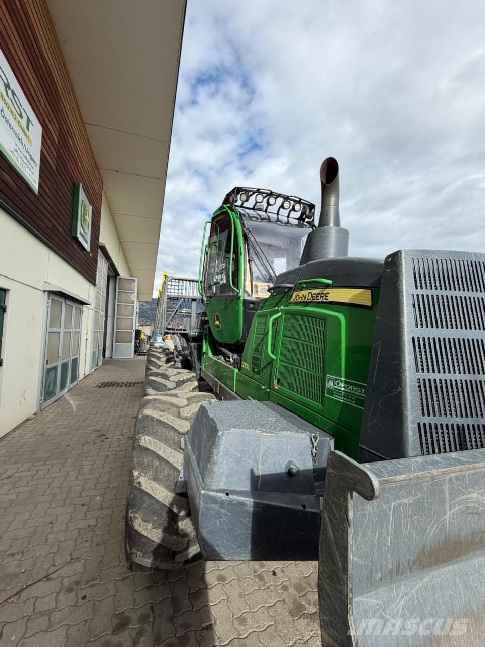 John Deere 1210G Forvarderi