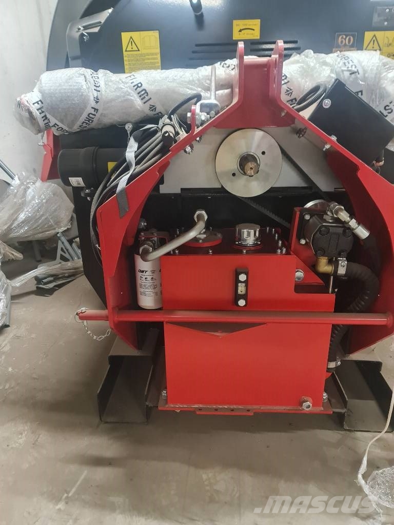 Farmi Forest CH27 Holzhäcksler