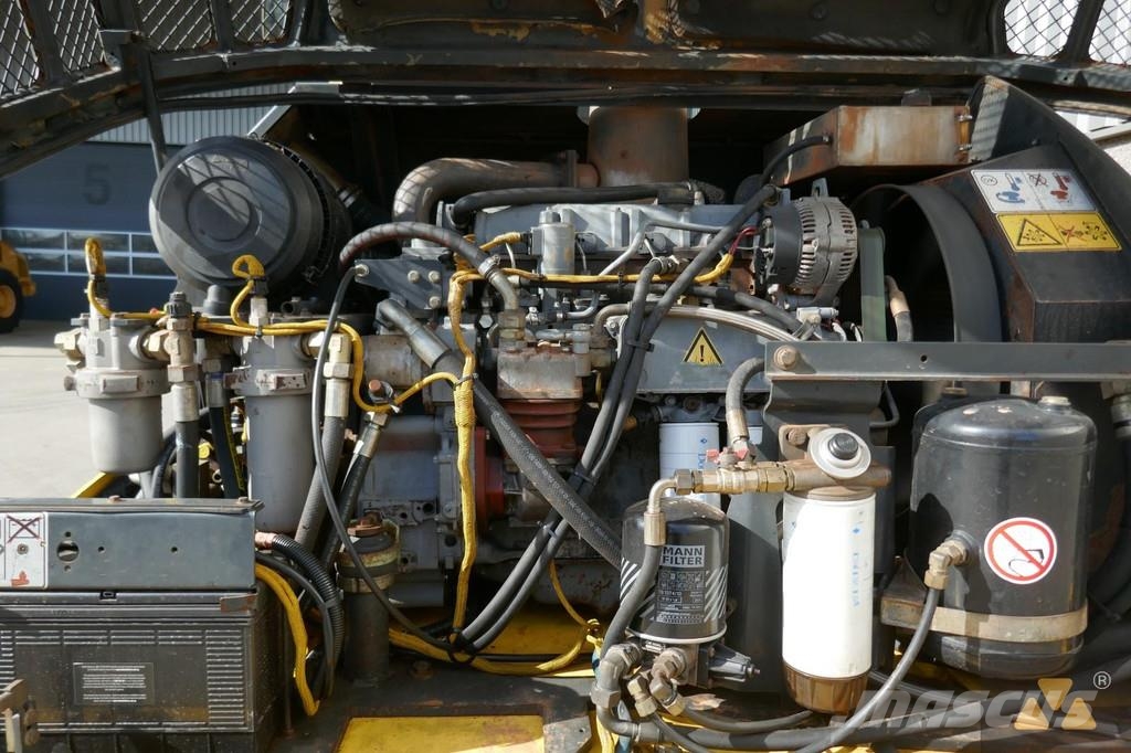 Bomag BW25RH Пневматични гумени ролки