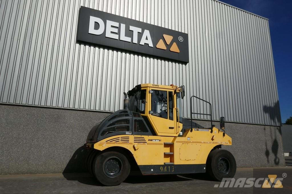 Bomag BW25RH Пневматични гумени ролки