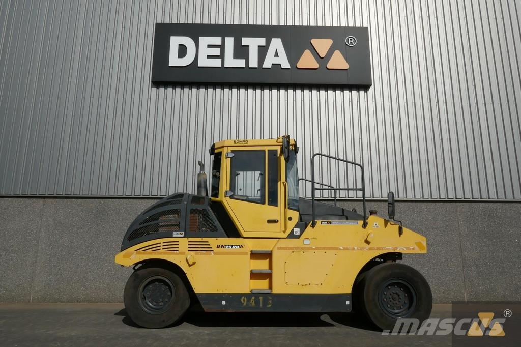 Bomag BW25RH Пневматични гумени ролки