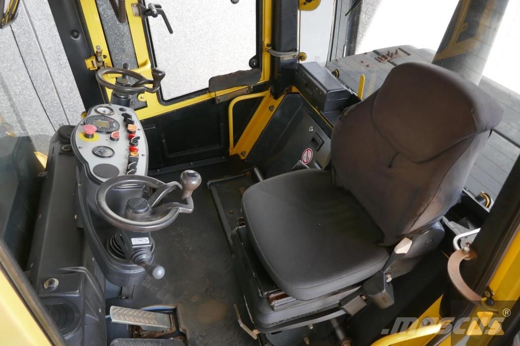 Bomag BW25RH Пневматични гумени ролки