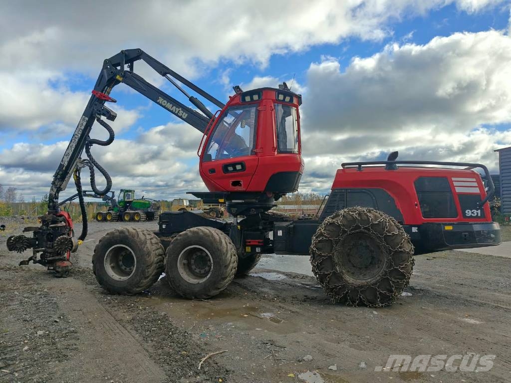 Komatsu 931 Harvester