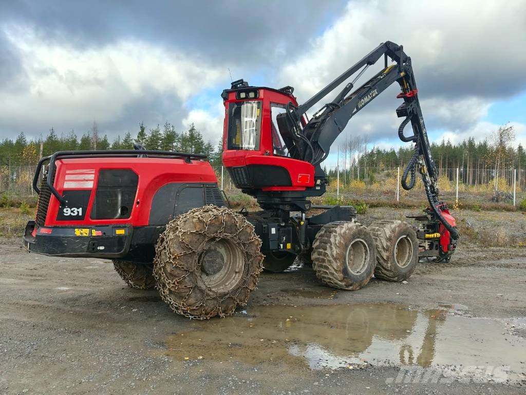 Komatsu 931 Harvester