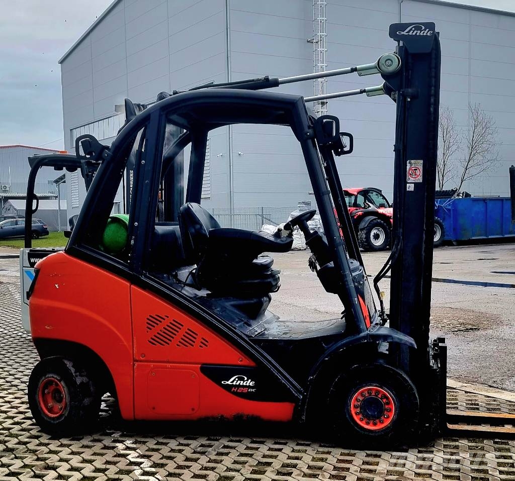Linde H 25 T - 02 液化石油氣LPG卡車