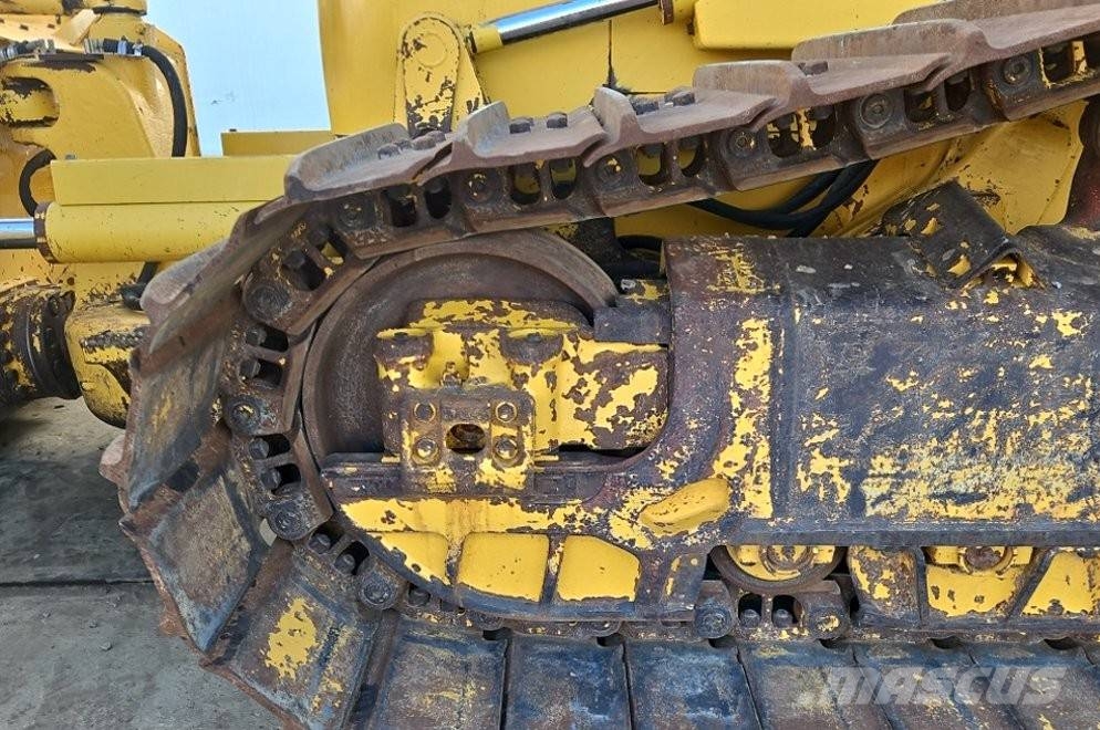 Komatsu D61 PX - 24 lánctalpas dózerek