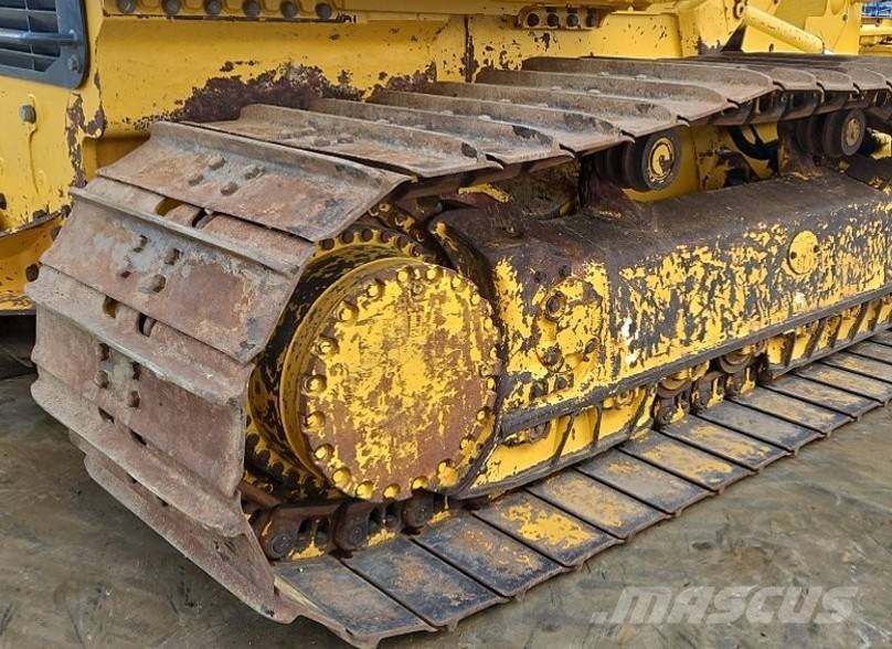 Komatsu D61 PX - 24 lánctalpas dózerek